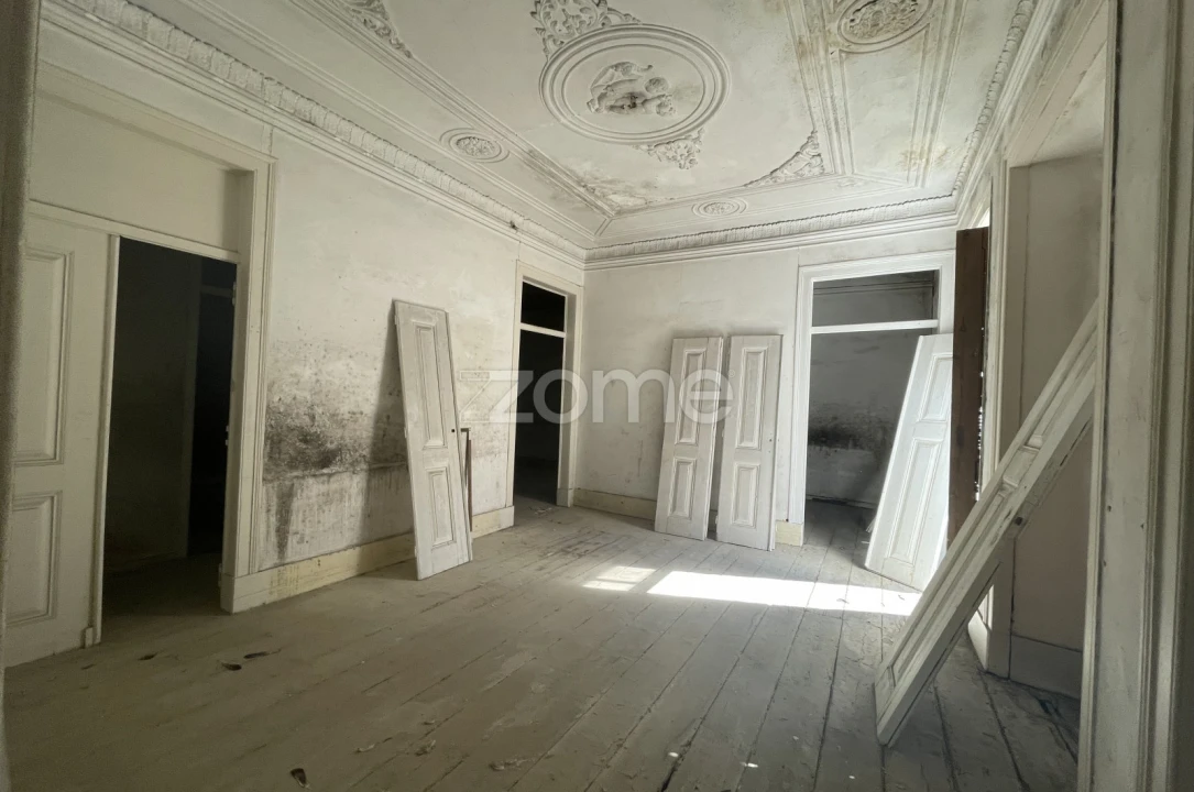 Prédio para Venda em Almada, Cova da Piedade, Pragal e Cacilhas Foto 10