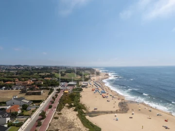 Moradia T4 para Arrendamento em Gulpilhares e Valadares