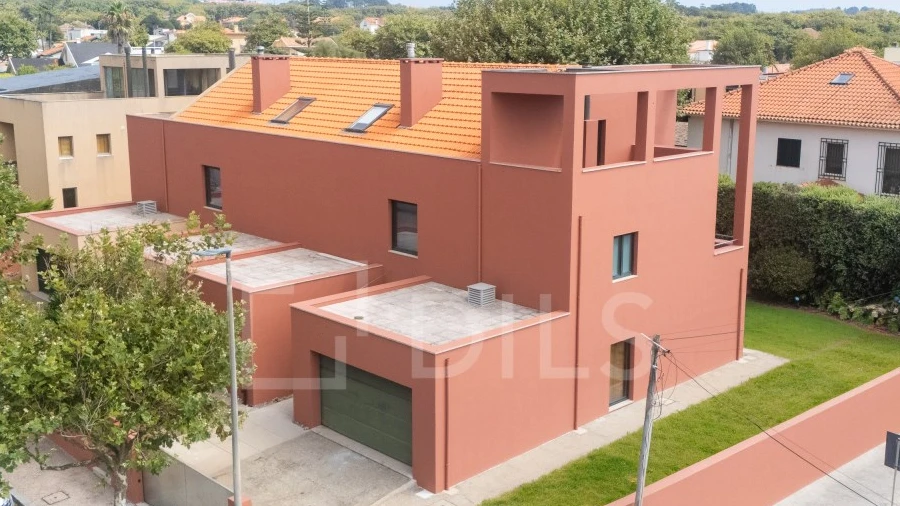 Moradia T4 para Arrendamento em Gulpilhares e Valadares