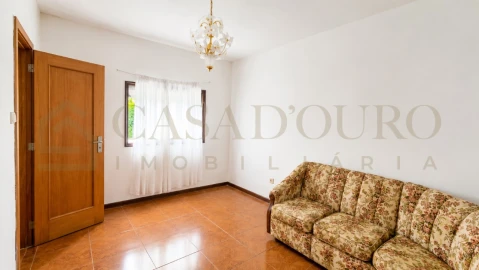 Moradia T4 para Venda em Foz do Sousa e Covelo