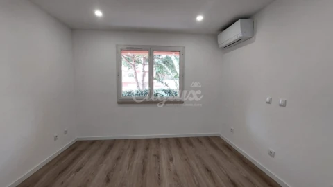 Apartamento T2 para Arrendamento em Cascais e Estoril