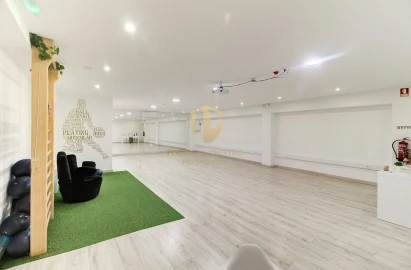 Loja para Venda em Tavira (Santa Maria e Santiago)