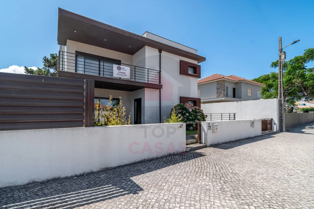 Moradia T4 para Venda em Tornada e Salir do Porto Foto 3