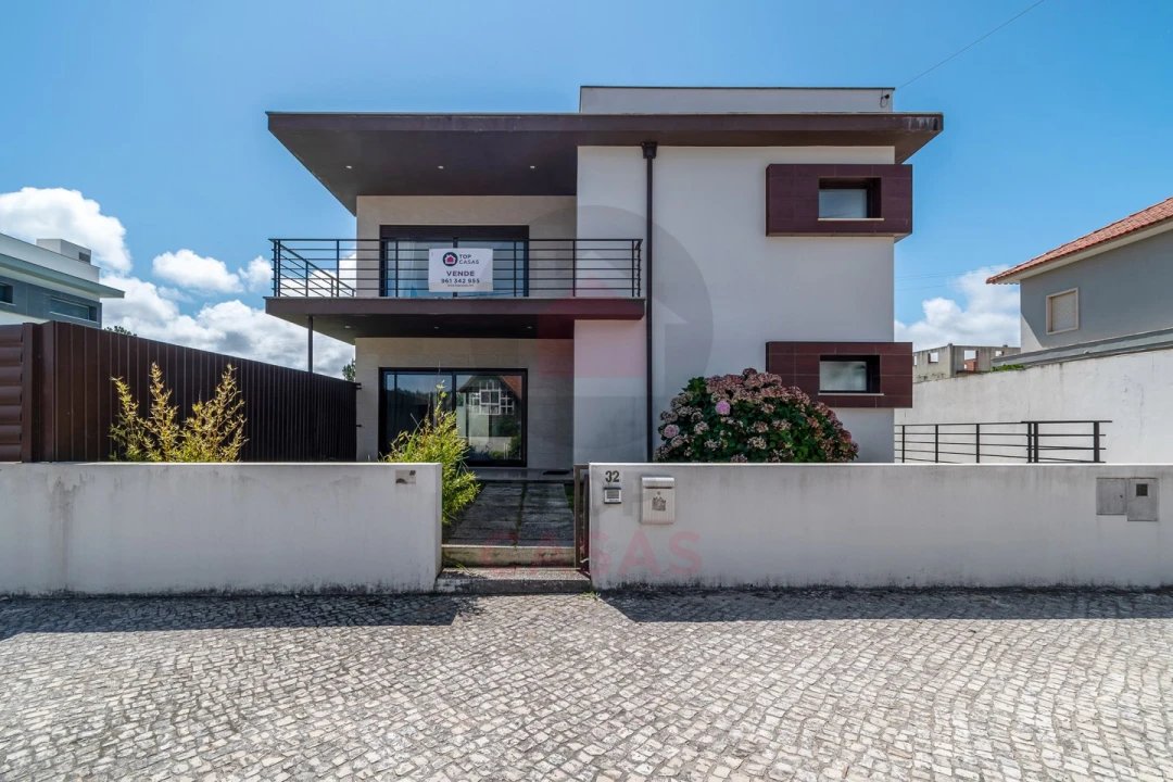 Moradia T4 para Venda em Tornada e Salir do Porto Foto 2
