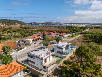 Moradia T4 para Venda em Tornada e Salir do Porto