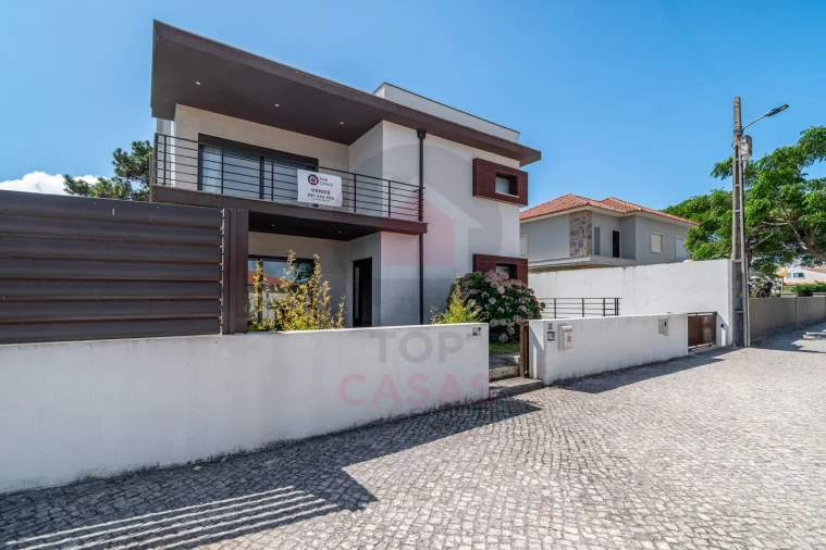 Moradia T4 para Venda em Tornada e Salir do Porto Foto 3