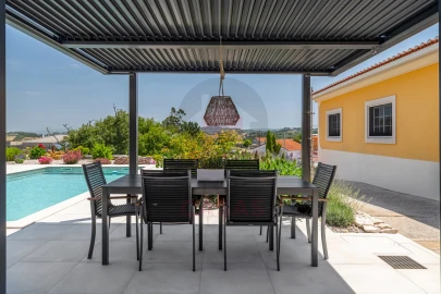 Moradia T3 para Venda em Carvalhal Benfeito
