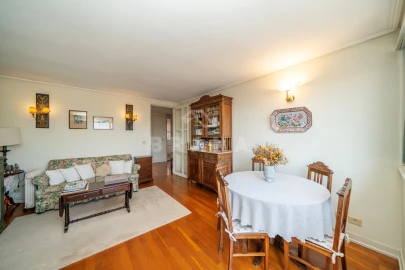 Apartamento T5 para Venda em Braga (São José de São Lázaro e São João do Souto)