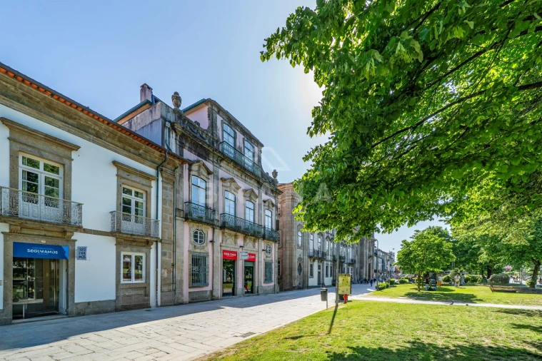 Apartamento T5 para Venda em Braga (São José de São Lázaro e São João do Souto) Foto 4