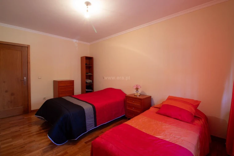 Apartamento T2 para Venda em Oliveira do Douro Foto 8