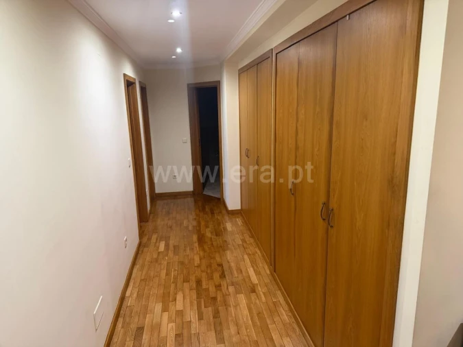 Apartamento T2 para Venda em Oliveira do Douro Foto 8