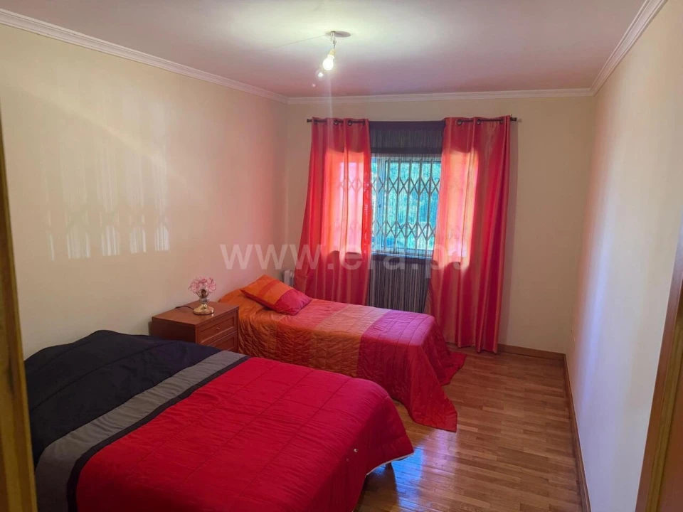 Apartamento T2 para Venda em Oliveira do Douro Foto 7