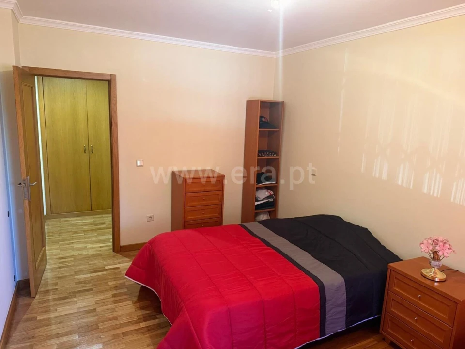 Apartamento T2 para Venda em Oliveira do Douro Foto 6