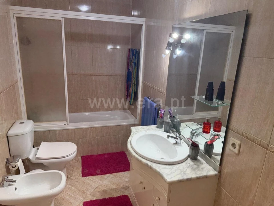 Apartamento T2 para Venda em Oliveira do Douro Foto 11