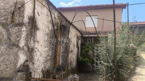 Moradia T2 para Venda em Anreade e São Romão de Aregos