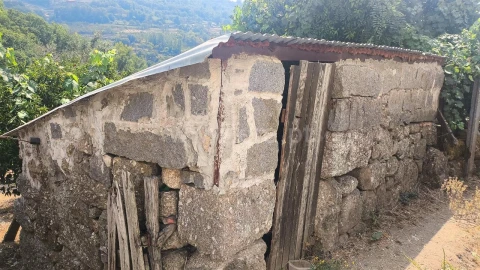 Moradia T2 para Venda em Anreade e São Romão de Aregos