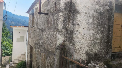 Moradia T2 para Venda em Anreade e São Romão de Aregos