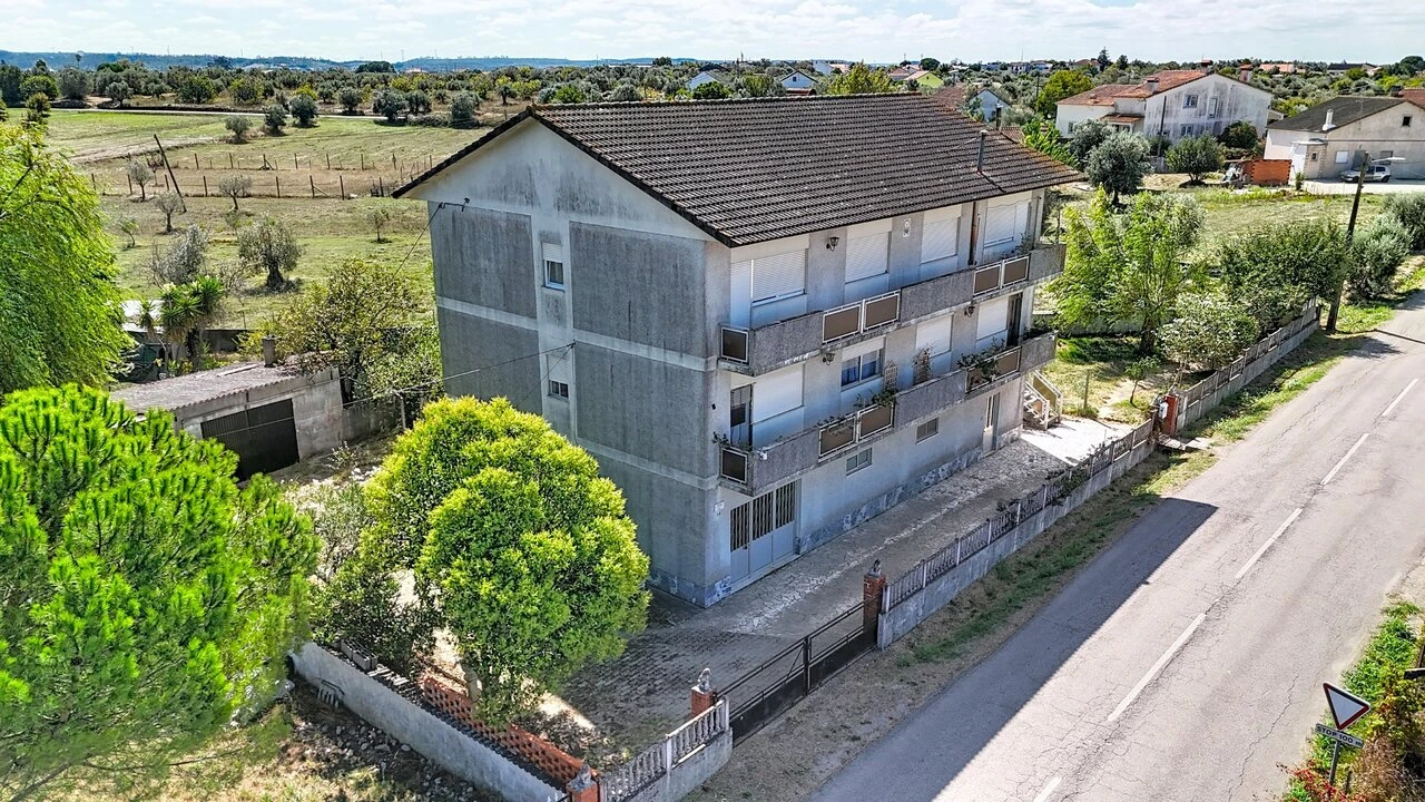 Moradia T8 para Venda em Paialvo Foto 3