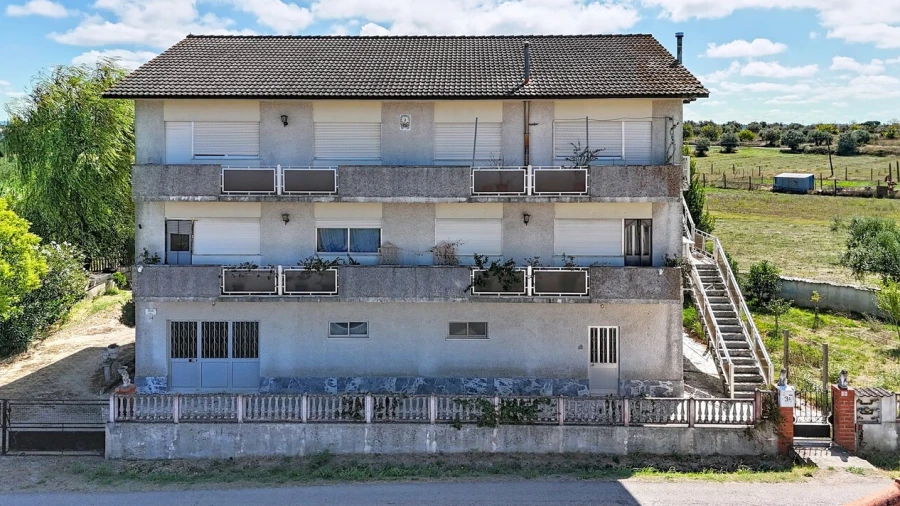 Moradia T8 para Venda em Paialvo