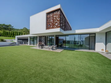 Moradia T5 para Venda em Famalicão