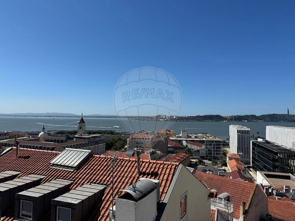 Apartamento T2 para Venda em Misericórdia Foto 34