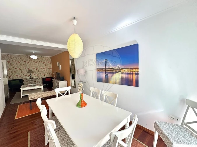 Apartamento T2 para Venda em Misericórdia Foto 5
