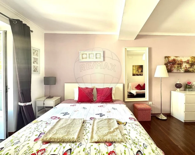 Apartamento T2 para Venda em Misericórdia Foto 9