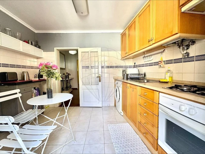 Apartamento T2 para Venda em Misericórdia Foto 20