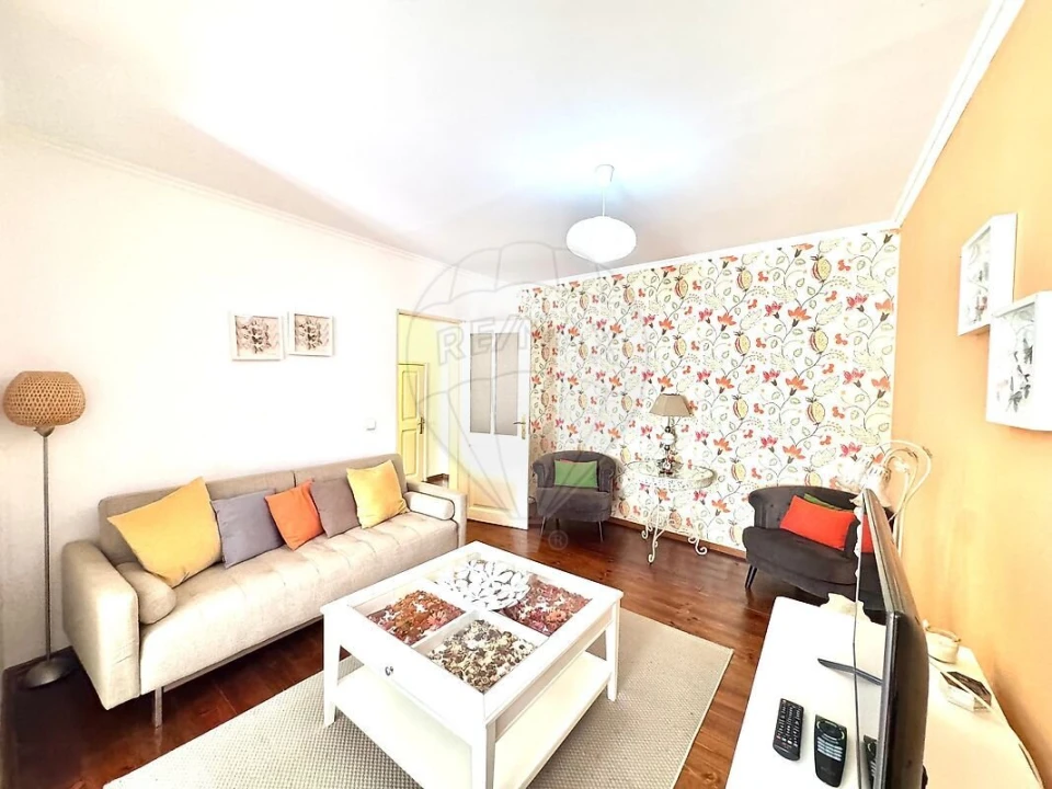 Apartamento T2 para Venda em Misericórdia Foto 2