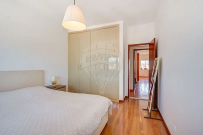 Apartamento T2 para Venda em Santa Maria e São Miguel, São Martinho, São Pedro Penaferrim