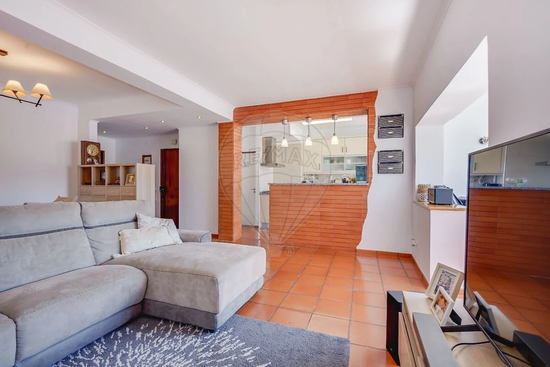Apartamento T2 para Venda em Santa Maria e São Miguel, São Martinho, São Pedro Penaferrim Foto 4
