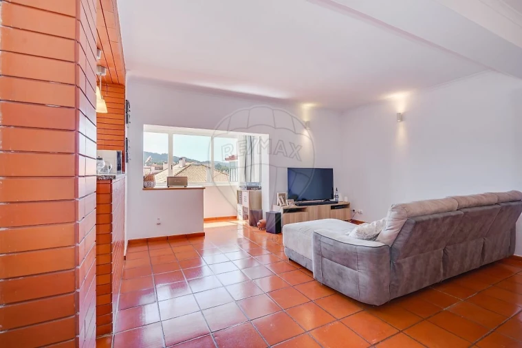 Apartamento T2 para Venda em Santa Maria e São Miguel, São Martinho, São Pedro Penaferrim Foto 2