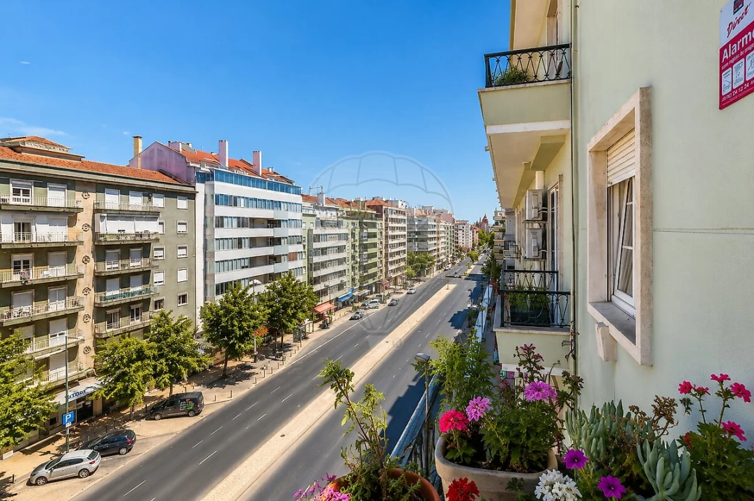 Apartamento T3 para Venda em Alvalade Foto 28