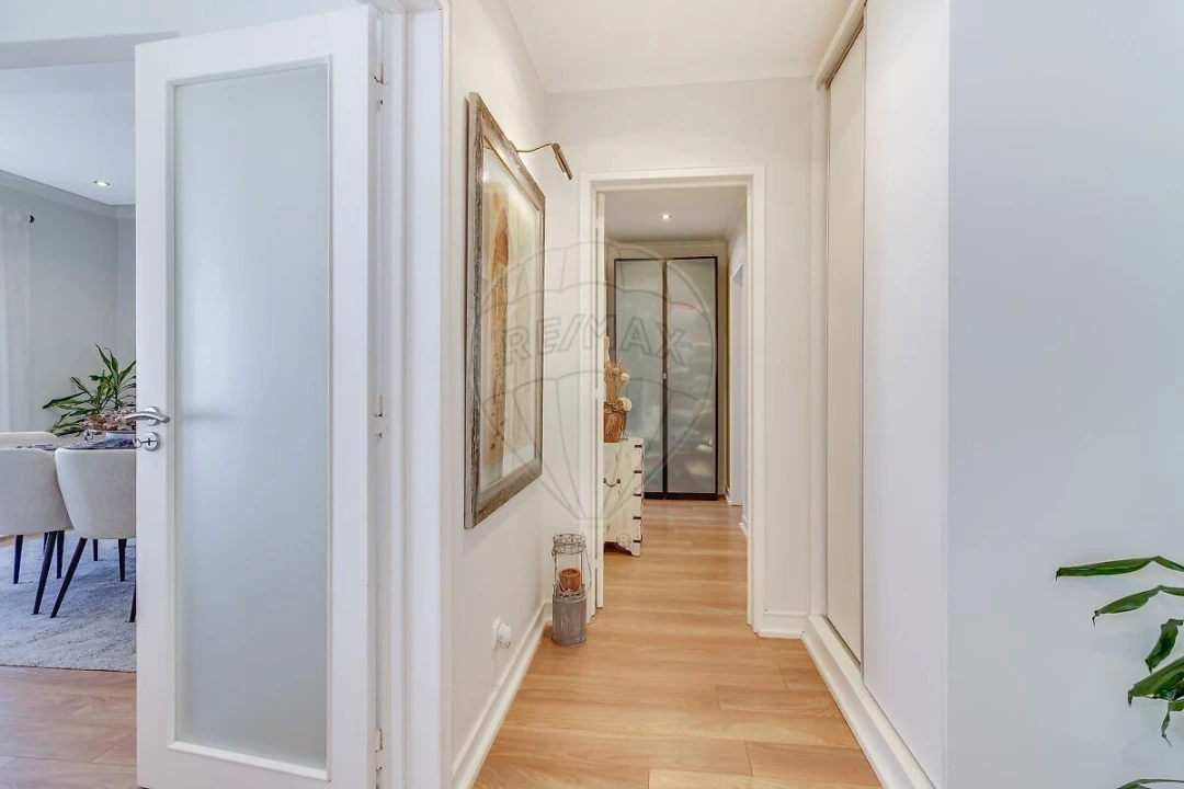 Apartamento T3 para Venda em Alvalade Foto 5