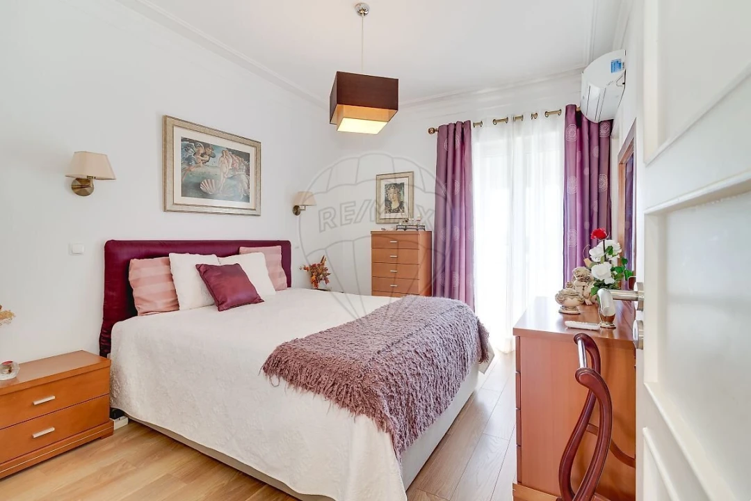Apartamento T3 para Venda em Alvalade Foto 15
