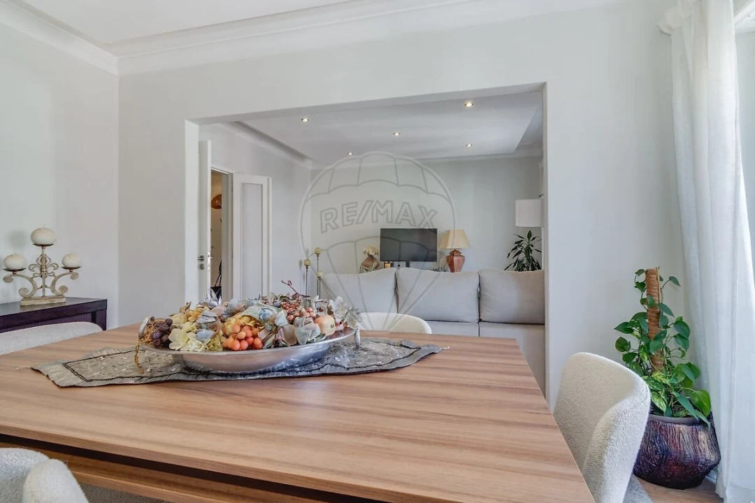 Apartamento T3 para Venda em Alvalade Foto 4