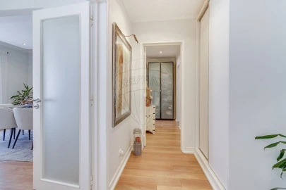 Apartamento T3 para Venda em Alvalade