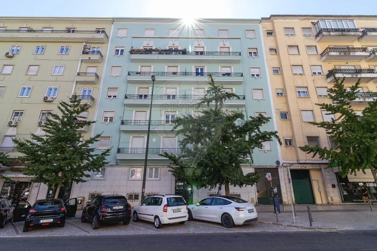 Apartamento T3 para Venda em Alvalade Foto 30