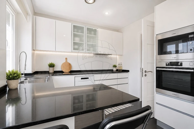 Apartamento T3 para Venda em Alvalade Foto 13