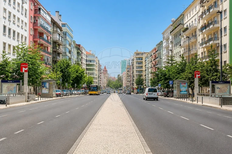 Apartamento T3 para Venda em Alvalade Foto 31