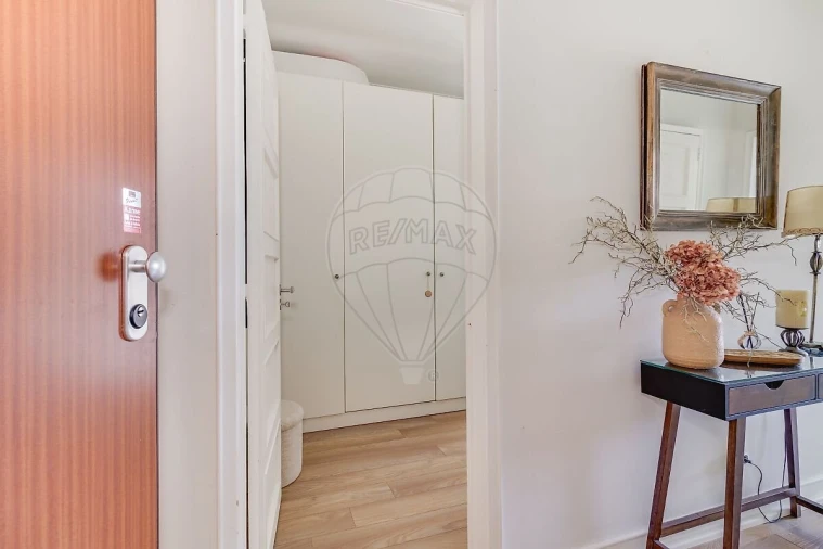 Apartamento T3 para Venda em Alvalade Foto 7