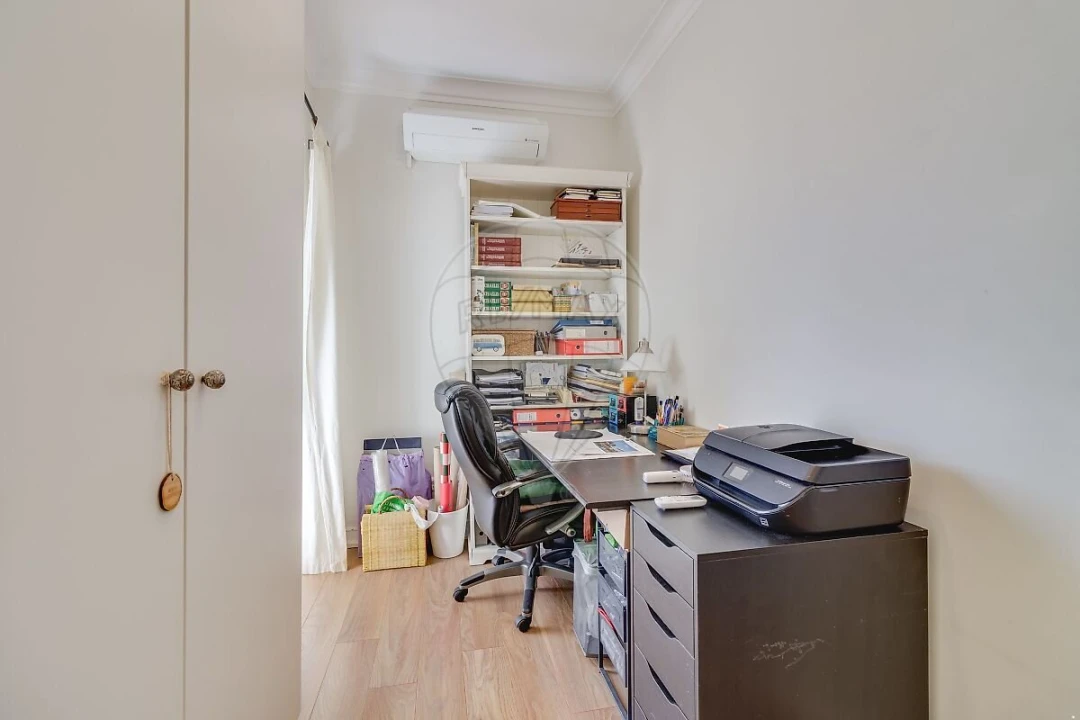 Apartamento T3 para Venda em Alvalade Foto 24