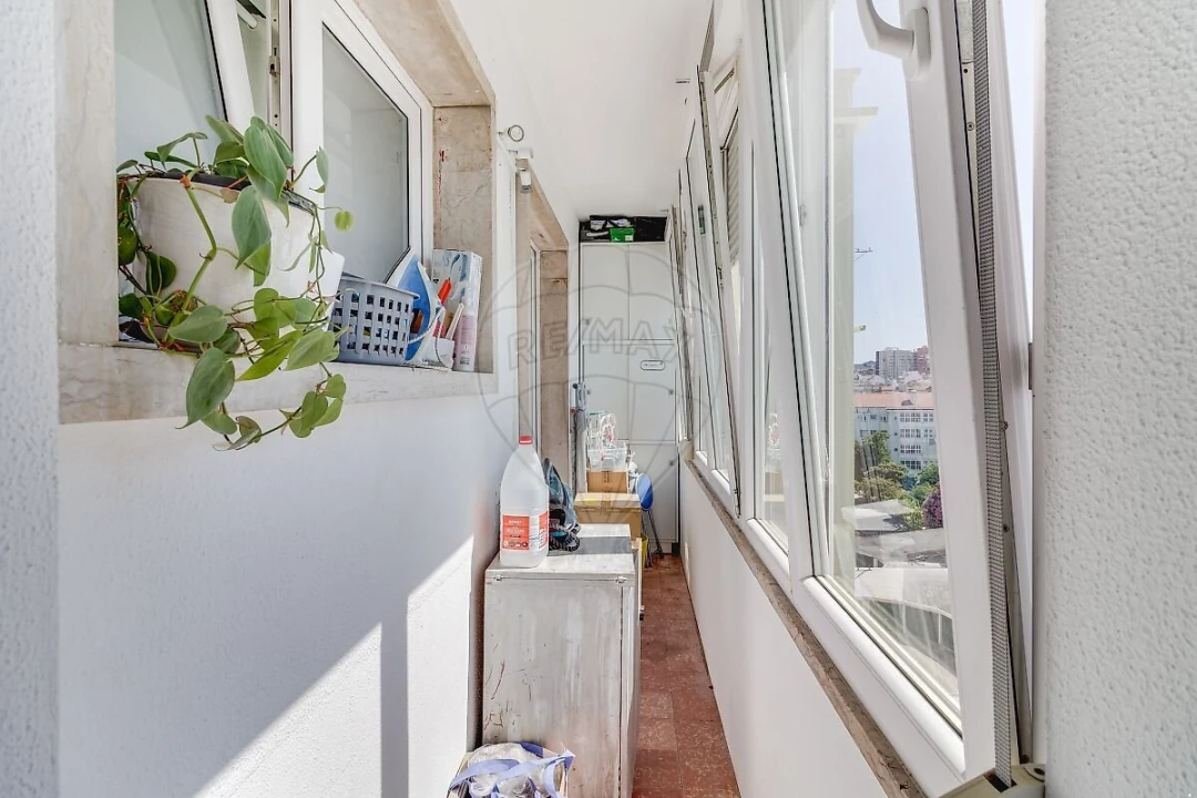 Apartamento T3 para Venda em Alvalade Foto 20