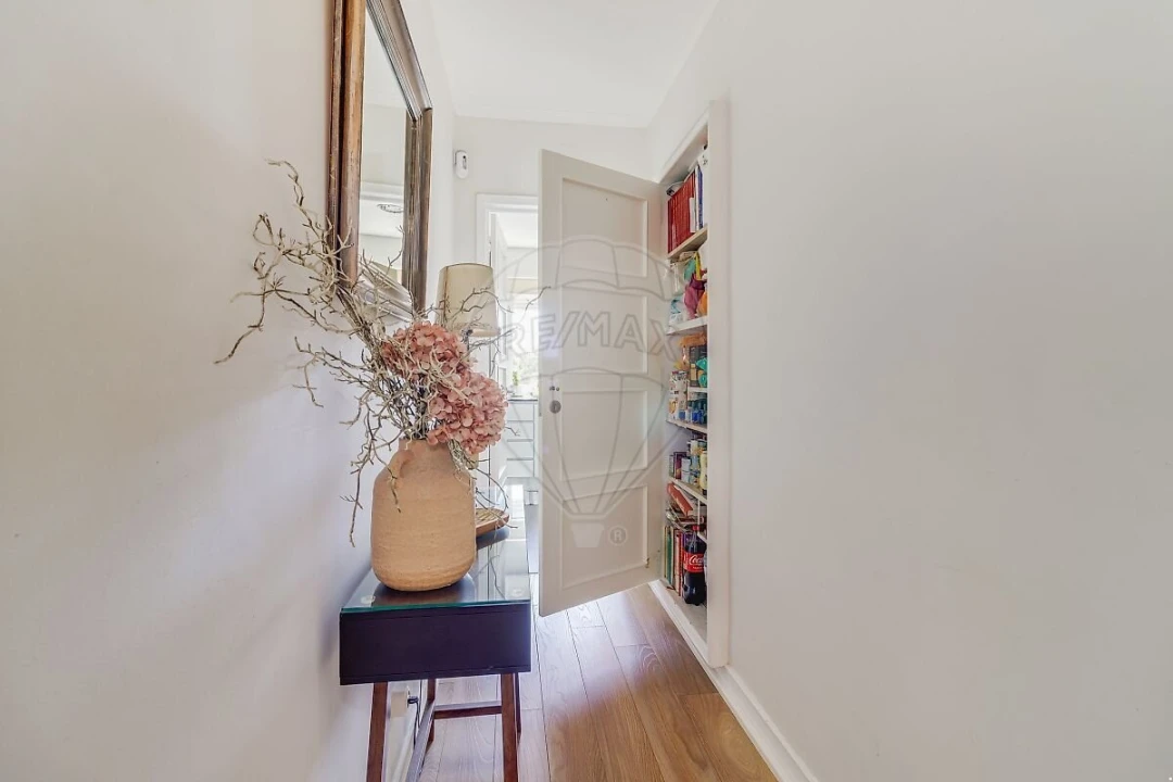 Apartamento T3 para Venda em Alvalade Foto 6