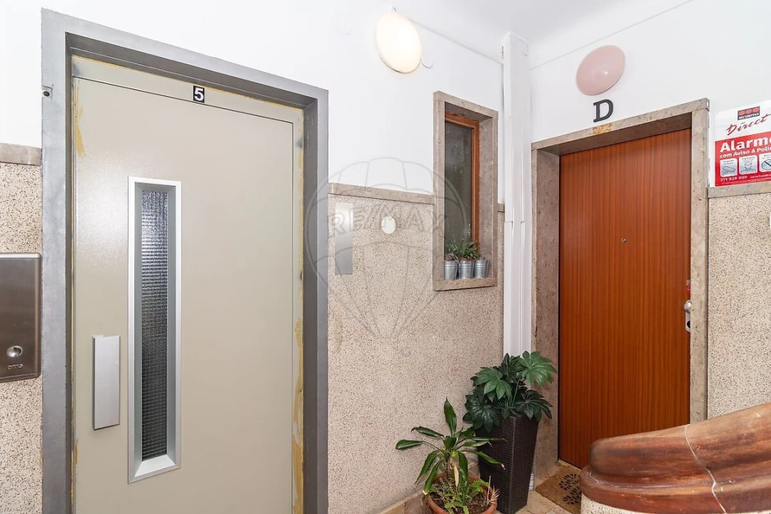 Apartamento T3 para Venda em Alvalade Foto 34