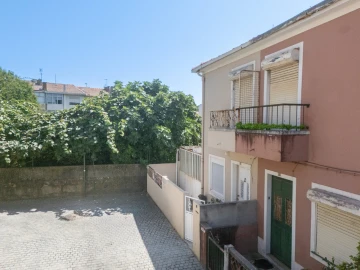 Moradia T2 para Venda em Aldoar, Foz do Douro e Nevogilde