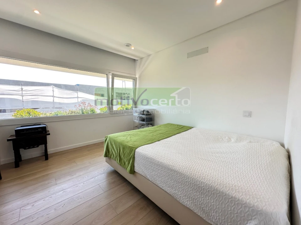 Moradia T6 para Venda em Santa Maria e São Miguel, São Martinho, São Pedro Penaferrim Foto 18