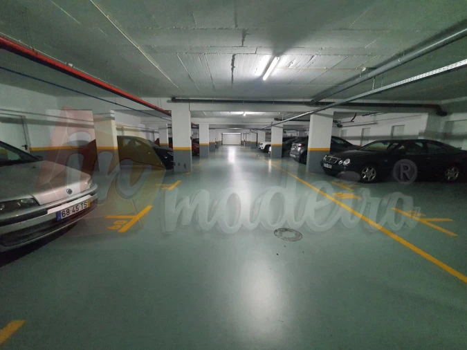 Negócio para Arrendamento em Caniço Foto 5