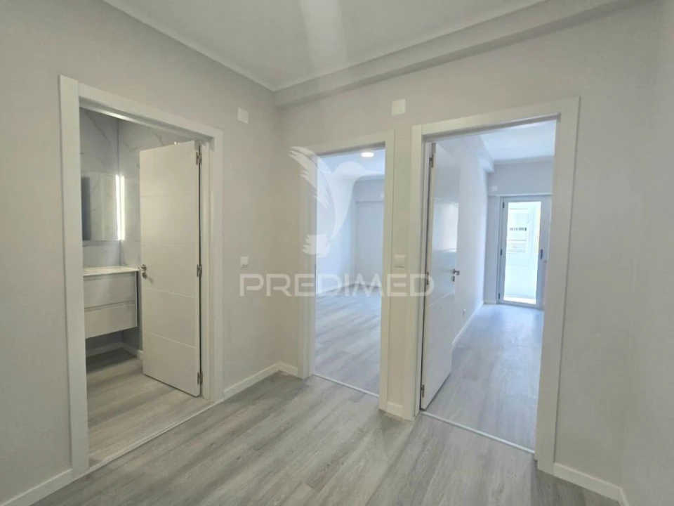 Apartamento T2 para Venda em Oeiras e São Julião da Barra, Paço de Arcos e Caxias Foto 9