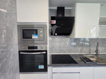 Apartamento T2 para Venda em Oeiras e São Julião da Barra, Paço de Arcos e Caxias